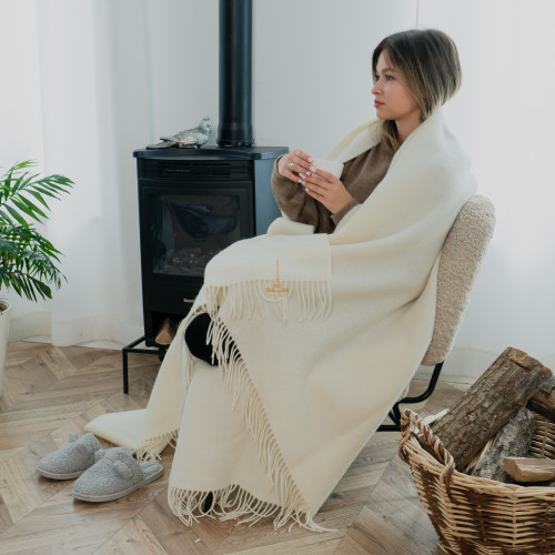 Плед тревел 100% вовна білий 140×220 см з ременем Love You